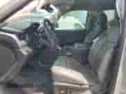 2020 Chevrolet Suburban LS z VIN 1GNSCGKC6LR183119, wystawiony jako Copart lot #54466925 z przebiegiem 87 978 mil mil oraz Szkoda całkowita • Salvage title. Historia ofert i sprzedaży dostępna na DreamBid. Obrazek 7.