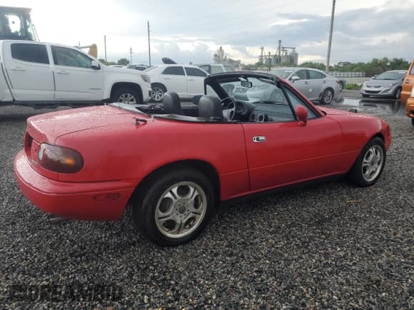✅ 1990 Mazda MX-5 Miata Special Edition • VIN: JM1NA3516L0106561 • Lot: 74152824. Wystawiony na Copart z przebiegiem Nie podano. Bezpłatny archiwum sprzedaży aukcyjnych z USA i szczegółowy raport historii pojazdu na DreamBid. Zdjęcie 3.