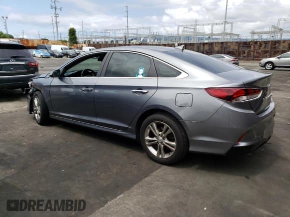 ✅ 2019 Hyundai Sonata SEL • VIN: 5NPE34AF5KH776833 • Лот: 56529343. Опубликован ранее на Copart с пробегом 98 306 миль. Бесплатный доступ к архиву аукционных продаж из США и подробный отчёт об истории автомобиля на DreamBid. Изображение 2.