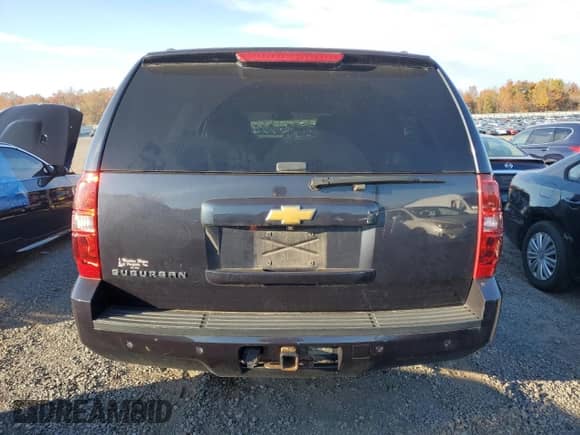 2013 Chevrolet Suburban LT с VIN 1GNSKJE71DR198109, выставлен на аукционе Copart как лот 91373315 с пробегом 211 243 миль миль и Чистый • Clean title. История ставок и продаж доступна на DreamBid. Изображение 6.