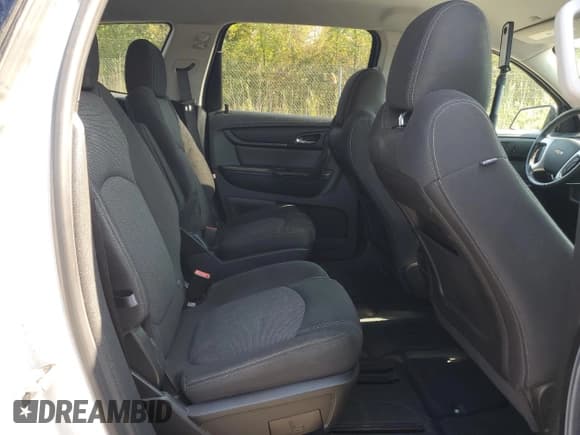 ✅ 2016 Chevrolet Traverse LT • VIN: 1GNKRGKD7GJ344380 • Lot: 81057905. Wystawiony na Copart z przebiegiem 185 071 mil. Bezpłatny archiwum sprzedaży aukcyjnych z USA i szczegółowy raport historii pojazdu na DreamBid. Zdjęcie 11.