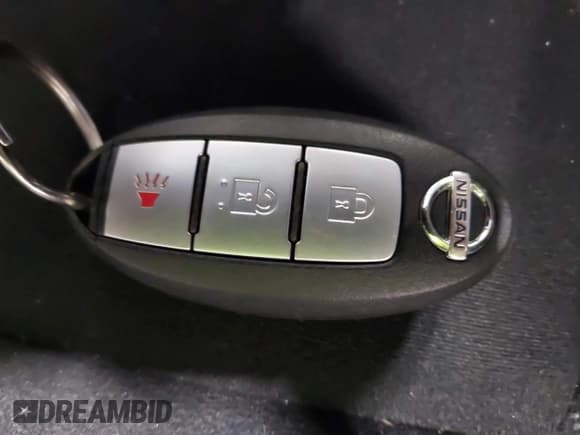 ✅ 2014 Nissan Pathfinder SV • VIN: 5N1AR2MM7EC725129 • Lot: 43114808. Listed on IAAI with 45,061 mi. Free auction sales archive from the USA and detailed vehicle history report at DreamBid. Image 11.