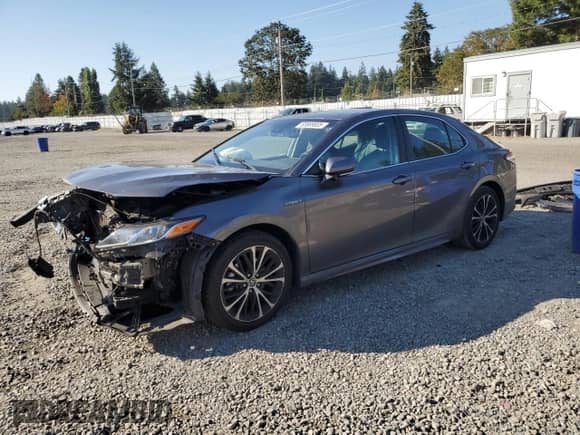 2020 Toyota Camry Hybrid SE с VIN 4T1J31AK9LU541056, выставлен на аукционе Copart как лот 83889005 с пробегом 80 216 миль миль и Списание • Salvage title. История ставок и продаж доступна на DreamBid. Изображение 1.