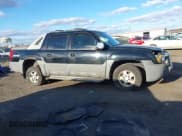 ✅ 2002 Chevrolet Avalanche • VIN: 3GNEK13TX2G287283 • Лот: 43706101. Опубликован ранее на IAAI с пробегом 212 026 миль. Бесплатный доступ к архиву аукционных продаж из США и подробный отчёт об истории автомобиля на DreamBid. Изображение 13.