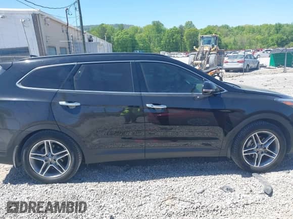 2018 Hyundai Santa Fe SE Ultimate z VIN KM8SR4HF1JU286204, wystawiony jako IAAI lot #42050203 z przebiegiem 118 072 mil mil oraz . Historia ofert i sprzedaży dostępna na DreamBid. Obrazek 13.