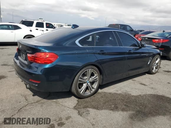 ✅ 2017 BMW 4 Series 440i • VIN: WBA4E3C31HG826222 • Lot: 55259025. Listed on Copart with 55,422 mi. Free auction sales archive from the USA and detailed vehicle history report at DreamBid. Image 3.