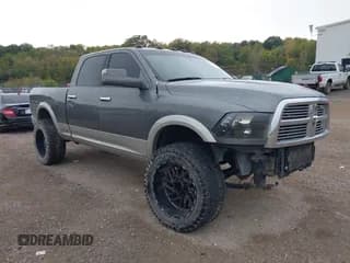 ✅ 2011 Ram 2500 Laramie • VIN: 3D7UT2CL4BG619277 • Lot: 43411212. Wystawiony na IAAI z przebiegiem 180 995 mil. Bezpłatny archiwum sprzedaży aukcyjnych z USA i szczegółowy raport historii pojazdu na DreamBid. Zdjęcie 1.