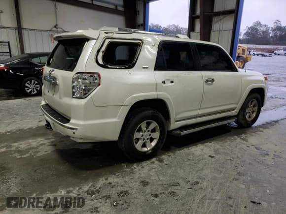 ✅ 2011 Toyota 4Runner SR5 • VIN: JTEZU5JR8B5032248 • Лот: 90303385. Опубликован ранее на Copart с пробегом 275 760 миль. Бесплатный доступ к архиву аукционных продаж из США и подробный отчёт об истории автомобиля на DreamBid. Изображение 3.
