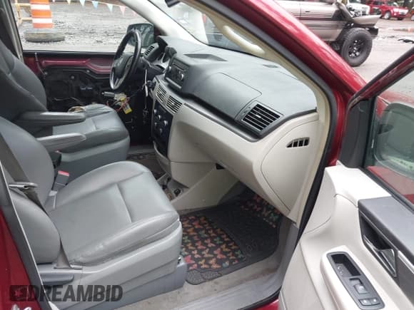 ✅ 2011 Volkswagen Routan SE • VIN: 2V4RW3DG0BR636012 • Лот: 43237073. Опубликован ранее на IAAI с пробегом 157 910 миль. Бесплатный доступ к архиву аукционных продаж из США и подробный отчёт об истории автомобиля на DreamBid. Изображение 5.