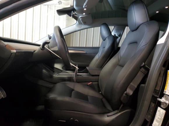 ✅ 2023 Tesla Model 3 Performance • VIN: 5YJ3E1EC5PF589940 • Лот: 90488905. Опубликован ранее на Copart с пробегом 28 562 миль. Бесплатный доступ к архиву аукционных продаж из США и подробный отчёт об истории автомобиля на DreamBid. Изображение 7.