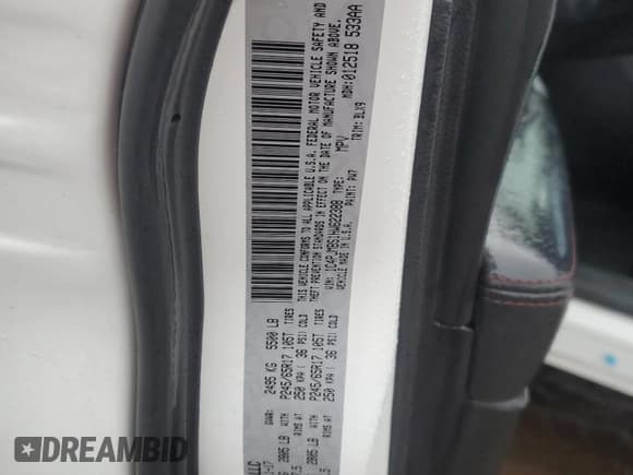 ✅ 2017 Jeep Cherokee Trailhawk • VIN: 1C4PJMBS1HW622388 • Lot: 54990075. Wystawiony na Copart z przebiegiem 101 437 mil. Bezpłatny archiwum sprzedaży aukcyjnych z USA i szczegółowy raport historii pojazdu na DreamBid. Zdjęcie 12.