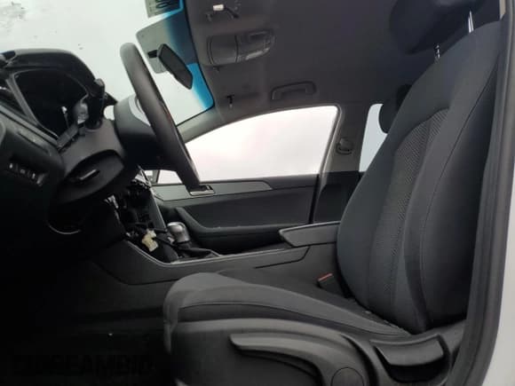 ✅ 2019 Hyundai Sonata SE • VIN: 5NPE24AF8KH735597 • Лот: 86607355. Опубликован ранее на Copart с пробегом Не указан. Бесплатный доступ к архиву аукционных продаж из США и подробный отчёт об истории автомобиля на DreamBid. Изображение 7.