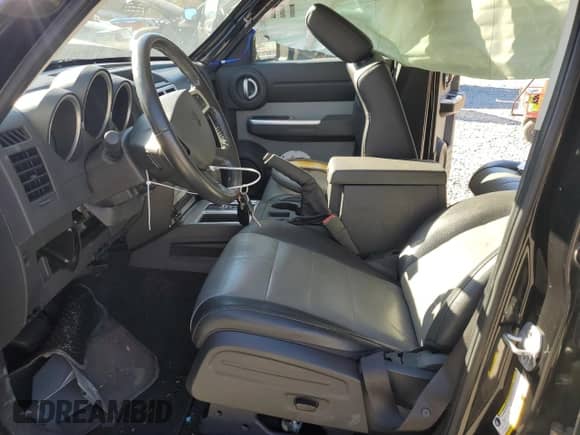 2008 Dodge Nitro SLT с VIN 1D8GT58K68W203347, выставлен на аукционе Copart как лот 80639414 с пробегом 68 772 миль миль и Списание • Salvage title. История ставок и продаж доступна на DreamBid. Изображение 7.