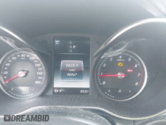 ✅ 2018 Mercedes-Benz C 300 • VIN: WDDWJ4KB3JF681630 • Lot: 40327445. Listed on IAAI with 90,967 mi. Free auction sales archive from the USA and detailed vehicle history report at DreamBid. Image 7.