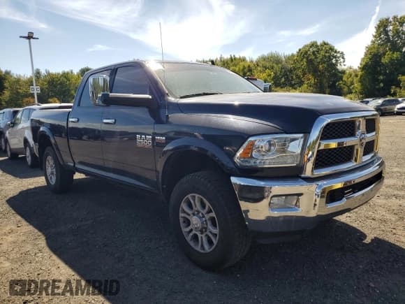 ✅ 2015 Ram 2500 Laramie • VIN: 3C6UR5FJ9FG568506 • Lot: 81076995. Wystawiony na Copart z przebiegiem 164 505 mil. Bezpłatny archiwum sprzedaży aukcyjnych z USA i szczegółowy raport historii pojazdu na DreamBid. Zdjęcie 4.