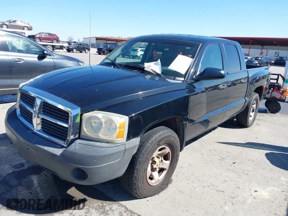 ✅ 2005 Dodge Dakota ST • VIN: 1D7HE28K45S157490 • Lot: 41778765. Wystawiony na IAAI z przebiegiem 187 575 mil. Bezpłatny archiwum sprzedaży aukcyjnych z USA i szczegółowy raport historii pojazdu na DreamBid. Zdjęcie 2.