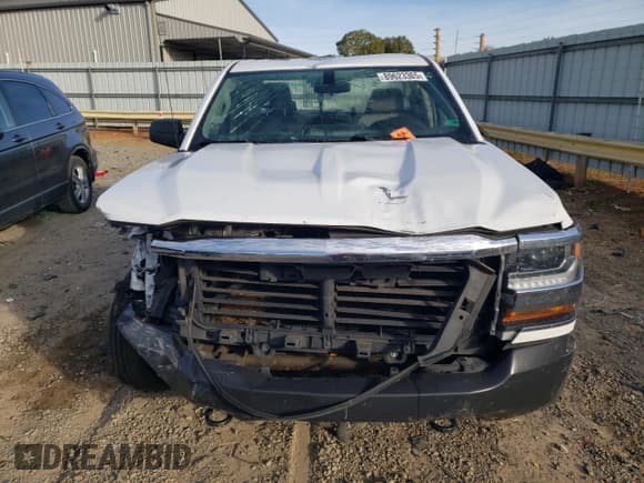 ✅ 2018 Chevrolet Silverado 1500 Work Truck • VIN: 1GCVKNEH1JZ327676 • Lot: 89623305. Wystawiony na Copart z przebiegiem 225 544 mil. Bezpłatny archiwum sprzedaży aukcyjnych z USA i szczegółowy raport historii pojazdu na DreamBid. Zdjęcie 5.