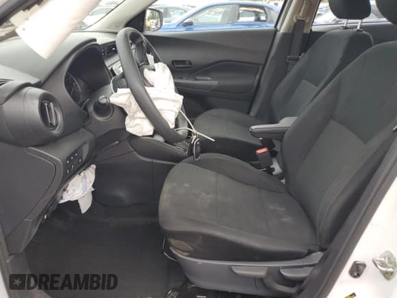 ✅ 2024 Nissan Kicks S • VIN: 3N1CP5BV1RL566668 • Lot: 81663275. Listed on Copart with 30,819 mi. Free auction sales archive from the USA and detailed vehicle history report at DreamBid. Image 7.