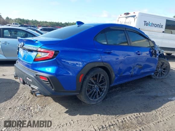 ✅ 2023 Subaru WRX Premium • VIN: JF1VBAF65P9824119 • Lot: 41914783. Wystawiony na IAAI z przebiegiem 8 403 mil. Bezpłatny archiwum sprzedaży aukcyjnych z USA i szczegółowy raport historii pojazdu na DreamBid. Zdjęcie 4.