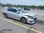 ✅ 2020 Nissan Altima SL • VIN: 1N4BL4EVXLC151657 • Lot: 42575967. Listed on IAAI with 100,425 mi. Free auction sales archive from the USA and detailed vehicle history report at DreamBid. Image 1.