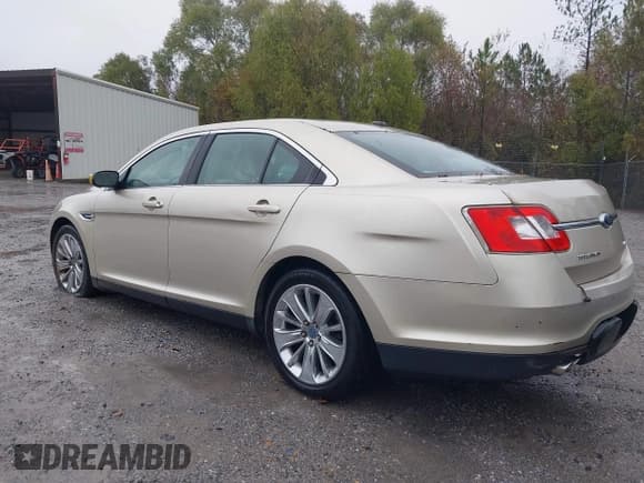 ✅ 2010 Ford Taurus Limited • VIN: 1FAHP2FW6AG103931 • Лот: 43865912. Опубликован ранее на IAAI с пробегом 189 104 миль. Бесплатный доступ к архиву аукционных продаж из США и подробный отчёт об истории автомобиля на DreamBid. Изображение 6.