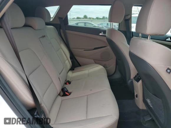 ✅ 2020 Hyundai Tucson SEL • VIN: KM8J33AL9LU193571 • Lot: 65443725. Listed on Copart with 71,945 mi. Free auction sales archive from the USA and detailed vehicle history report at DreamBid. Image 11.