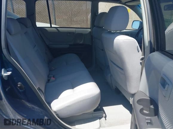 ✅ 2007 Toyota Highlander w/3rd Row • VIN: JTEDP21A270140623 • Lot: 42695863. Listed on IAAI with 323,179 mi. Free auction sales archive from the USA and detailed vehicle history report at DreamBid. Image 8.