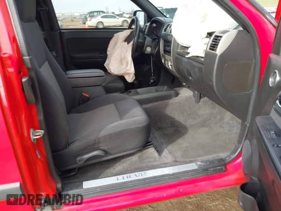 2008 Chevrolet Colorado 1LT z VIN 1GCCS19E588160982, wystawiony jako IAAI lot #41612733 z przebiegiem 112 854 mil mil oraz . Historia ofert i sprzedaży dostępna na DreamBid. Obrazek 5.