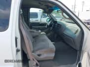 ✅ 2000 Ford F-150 XL • VIN: 1FTZX1720YNC40664 • Лот: 42109556. Опубликован ранее на IAAI с пробегом Не указан. Бесплатный доступ к архиву аукционных продаж из США и подробный отчёт об истории автомобиля на DreamBid. Изображение 5.