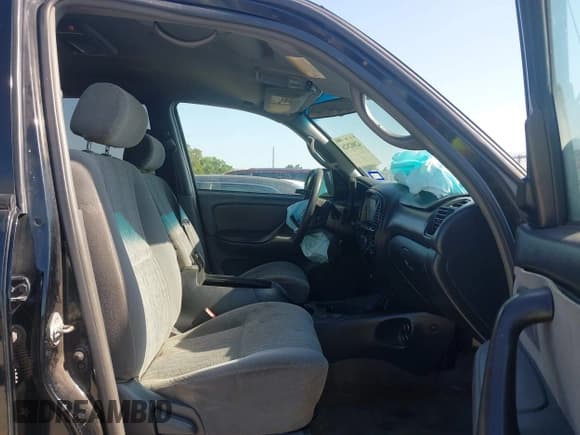 ✅ 2004 Toyota Tundra Limited • VIN: 5TBET38184S444542 • Lot: 42002826. Wystawiony na IAAI z przebiegiem 241 668 mil. Bezpłatny archiwum sprzedaży aukcyjnych z USA i szczegółowy raport historii pojazdu na DreamBid. Zdjęcie 5.