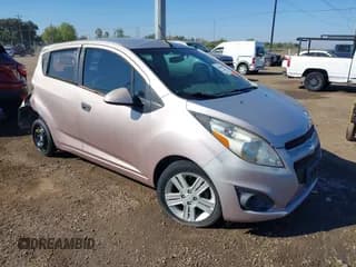 ✅ 2013 Chevrolet Spark LS • VIN: KL8CB6S92DC524768 • Лот: 43641311. Опубликован ранее на IAAI с пробегом 159 155 миль. Бесплатный доступ к архиву аукционных продаж из США и подробный отчёт об истории автомобиля на DreamBid. Изображение 1.