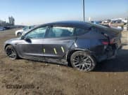 ✅ 2025 Tesla Model 3 Long Range • VIN: 5YJ3E1EA7SF890930 • Lot: 50184805. Wystawiony na Copart z przebiegiem 4 558 mil. Bezpłatny archiwum sprzedaży aukcyjnych z USA i szczegółowy raport historii pojazdu na DreamBid. Zdjęcie 2.