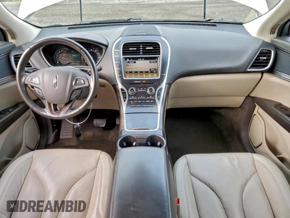 ✅ 2017 Lincoln MKX Select • VIN: 2LMPJ6KP0HBL37240 • Лот: 93457225. Опубликован ранее на Copart с пробегом 34 536 миль. Бесплатный доступ к архиву аукционных продаж из США и подробный отчёт об истории автомобиля на DreamBid. Изображение 8.