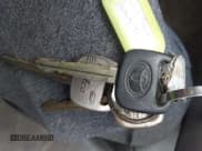 ✅ 2001 Toyota Tundra Limited • VIN: 5TBRT38101S165213 • Lot: 41640261. Listed on IAAI with 203,021 mi. Free auction sales archive from the USA and detailed vehicle history report at DreamBid. Image 11.