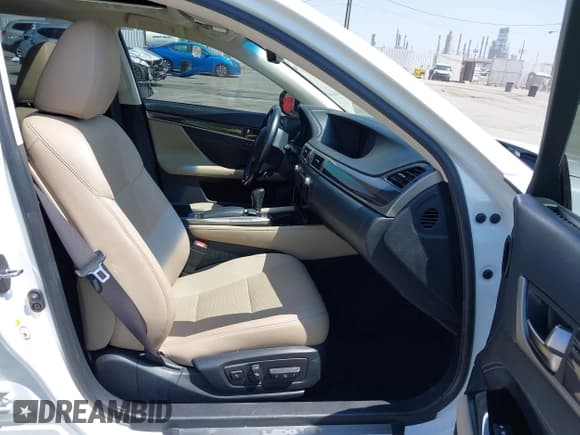 ✅ 2016 Lexus GS 350 • VIN: JTHBZ1BL1GA003200 • Lot: 42392550. Listed on IAAI with 88,073 mi. Free auction sales archive from the USA and detailed vehicle history report at DreamBid. Image 5.