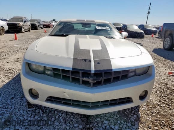✅ 2010 Chevrolet Camaro 1LT • VIN: 2G1FB1EV7A9186540 • Lot: 91855465. Wystawiony na Copart z przebiegiem 229 748 mil. Bezpłatny archiwum sprzedaży aukcyjnych z USA i szczegółowy raport historii pojazdu na DreamBid. Zdjęcie 5.