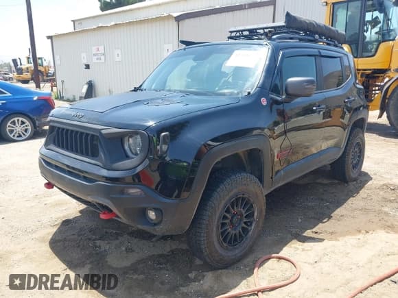 ✅ 2019 Jeep Renegade Trailhawk • VIN: ZACNJBC12KPJ94690 • Лот: 42584175. Опубликован ранее на IAAI с пробегом 72 422 миль. Бесплатный доступ к архиву аукционных продаж из США и подробный отчёт об истории автомобиля на DreamBid. Изображение 21.