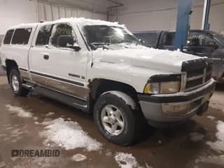 ✅ 1999 Dodge 1500 • VIN: 3B7HF13Z2XG248743 • Lot: 43844149. Listed on IAAI with 186,922 mi. Free auction sales archive from the USA and detailed vehicle history report at DreamBid. Image 1.