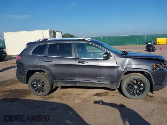 ✅ 2021 Jeep Cherokee 80th Anniversary • VIN: 1C4PJMMN2MD140459 • Lot: 42658267. Listed on IAAI with 39,907 mi. Free auction sales archive from the USA and detailed vehicle history report at DreamBid. Image 13.