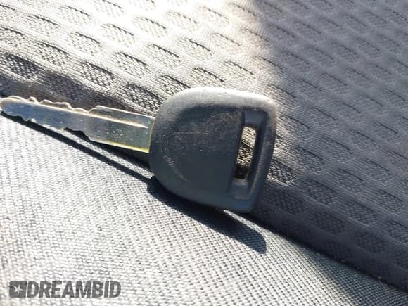 ✅ 2006 Mazda 3 i • VIN: JM1BK12G461466004 • Lot: 42515391. Listed on IAAI with 170,745 mi. Free auction sales archive from the USA and detailed vehicle history report at DreamBid. Image 11.