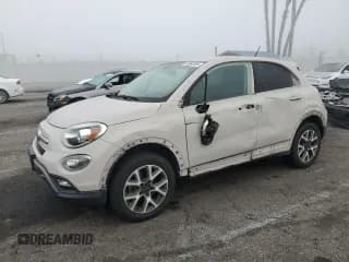 ✅ 2016 FIAT 500X Trekking • VIN: ZFBCFYCT3GP494746 • Lot: 90882085. Listed on Copart with 36,073 mi. Free auction sales archive from the USA and detailed vehicle history report at DreamBid. Image 1.