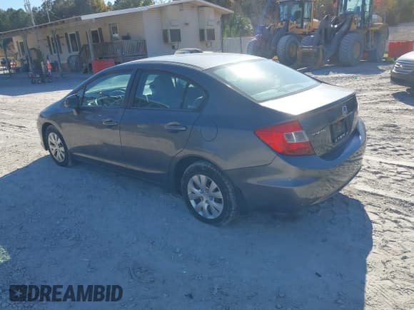 ✅ 2012 Honda Civic LX • VIN: 19XFB2F55CE364073 • Lot: 43700975. Wystawiony na IAAI z przebiegiem 211 836 mil. Bezpłatny archiwum sprzedaży aukcyjnych z USA i szczegółowy raport historii pojazdu na DreamBid. Zdjęcie 3.