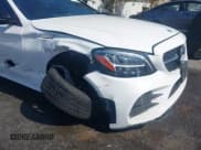 ✅ 2020 Mercedes-Benz C 300 • VIN: 55SWF8DB8LU323624 • Lot: 43017196. Wystawiony na IAAI z przebiegiem 58 786 mil. Bezpłatny archiwum sprzedaży aukcyjnych z USA i szczegółowy raport historii pojazdu na DreamBid. Zdjęcie 6.