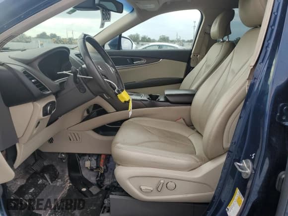 ✅ 2017 Lincoln MKX Reserve • VIN: 2LMPJ8LR2HBL48221 • Lot: 91634755. Listed on Copart with 55,018 mi. Free auction sales archive from the USA and detailed vehicle history report at DreamBid. Image 7.