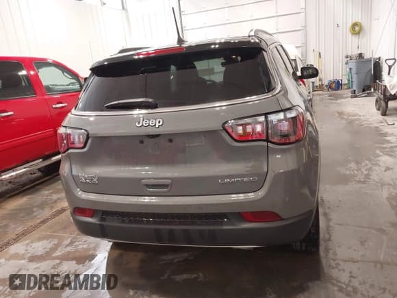 ✅ 2023 Jeep Compass Limited • VIN: 3C4NJDCN1PT524479 • Lot: 41955772. Wystawiony na IAAI z przebiegiem 40 125 mil. Bezpłatny archiwum sprzedaży aukcyjnych z USA i szczegółowy raport historii pojazdu na DreamBid. Zdjęcie 16.