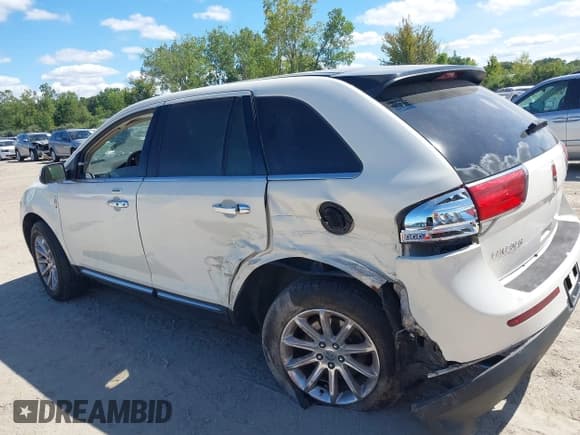 ✅ 2012 Lincoln MKX • VIN: 2LMDJ8JK4CBL07025 • Lot: 43119455. Listed on IAAI with 192,265 mi. Free auction sales archive from the USA and detailed vehicle history report at DreamBid. Image 14.