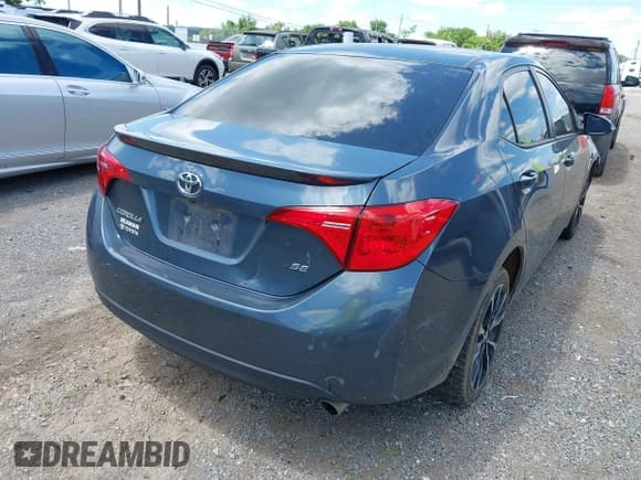 ✅ 2018 Toyota Corolla L • VIN: 2T1BURHE2JC972806 • Lot: 42319408. Listed on IAAI with 135,279 mi. Free auction sales archive from the USA and detailed vehicle history report at DreamBid. Image 4.