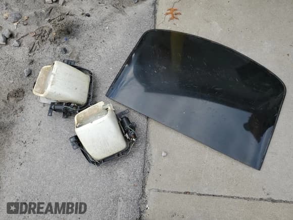 ✅ 1993 Chevrolet Corvette • VIN: 1G1YY23P1P5105877 • Lot: 93333695. Wystawiony na Copart z przebiegiem Nie podano. Bezpłatny archiwum sprzedaży aukcyjnych z USA i szczegółowy raport historii pojazdu na DreamBid. Zdjęcie 12.