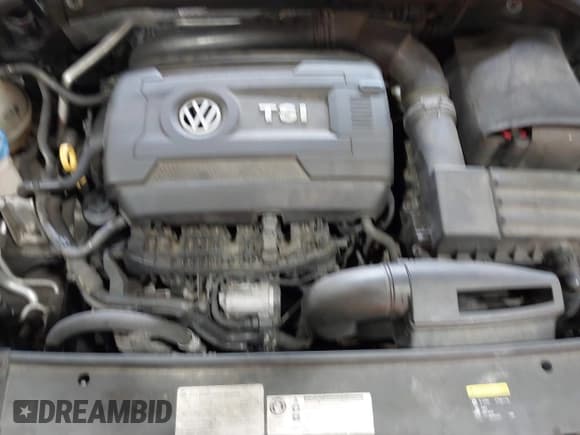 ✅ 2016 Volkswagen Passat S • VIN: 1VWAT7A30GC068558 • Лот: 42815002. Опубликован ранее на IAAI с пробегом 213 358 миль. Бесплатный доступ к архиву аукционных продаж из США и подробный отчёт об истории автомобиля на DreamBid. Изображение 10.