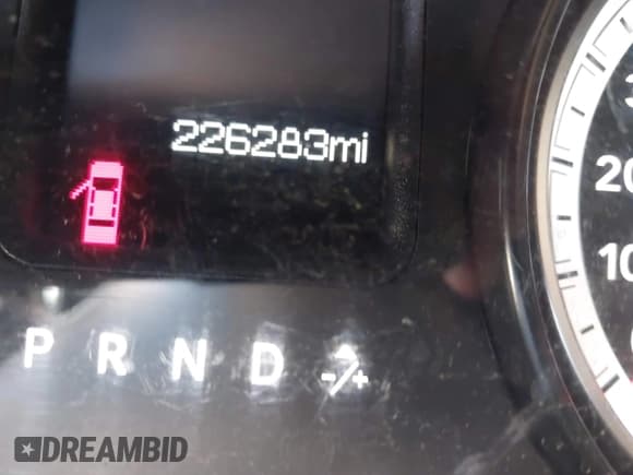 ✅ 2015 Ram 1500 SLT • VIN: 1C6RR6GT7FS553524 • Lot: 42791940. Listed on IAAI with 226,283 mi. Free auction sales archive from the USA and detailed vehicle history report at DreamBid. Image 15.